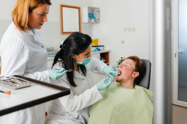 Best Emergency Dentist for Knocked-Out Tooth in USA